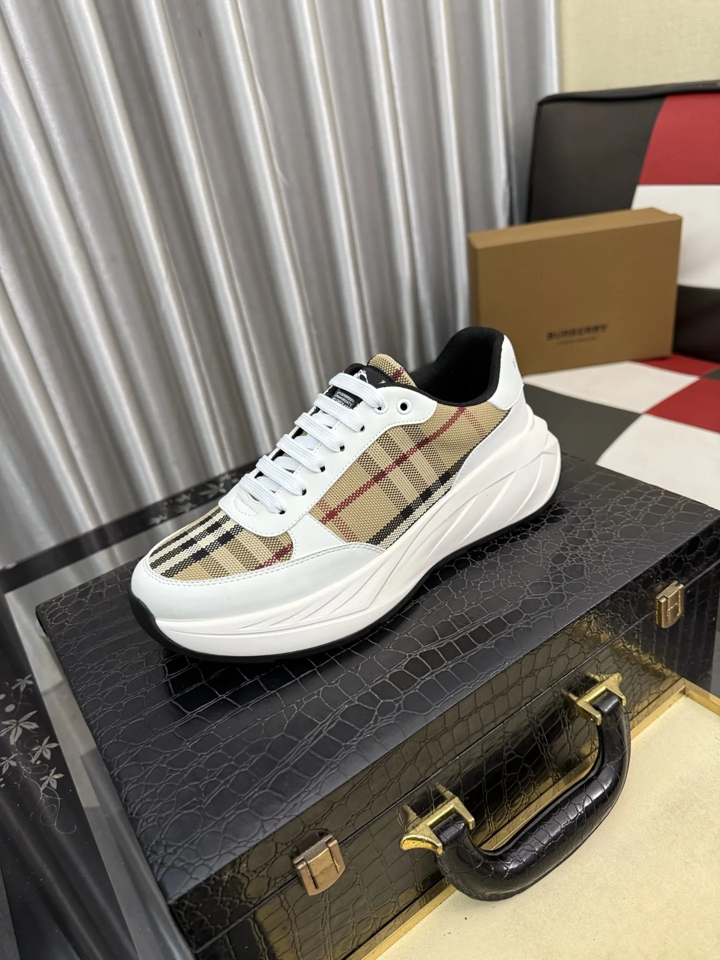 Burberry Casual Shoes