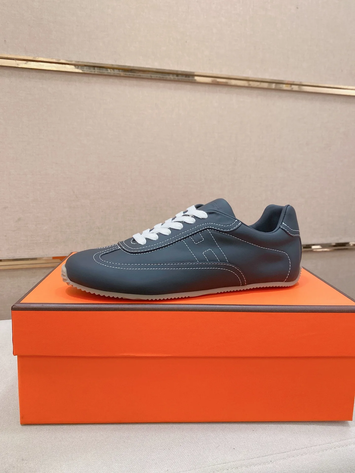 Hermès Sneakers