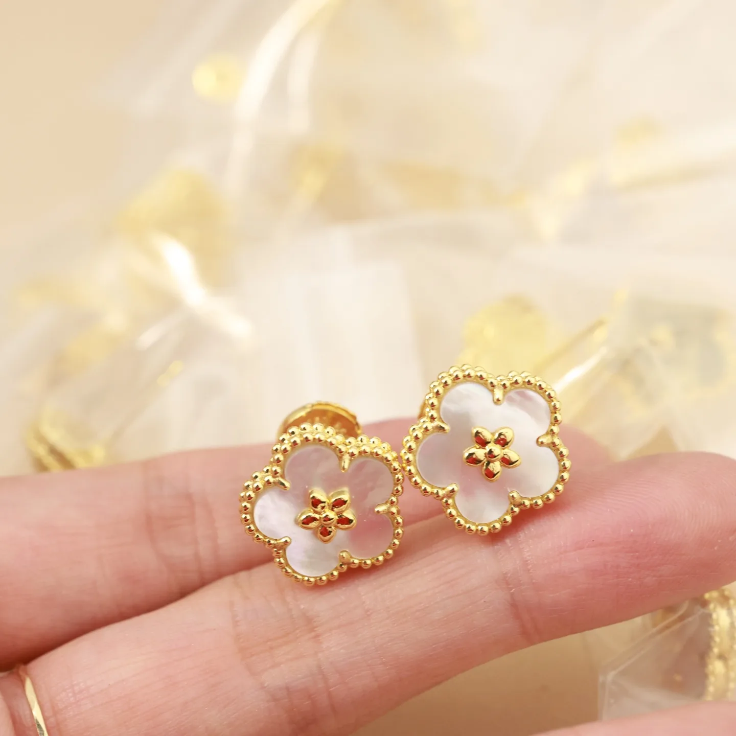 Van Cleef & Arpels Earrings