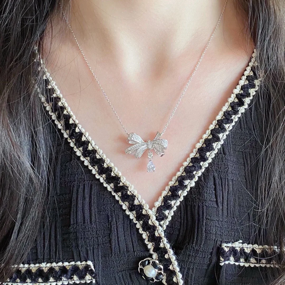 Graf Necklace
