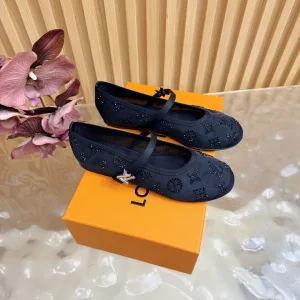 Louis Vuitton Slippers