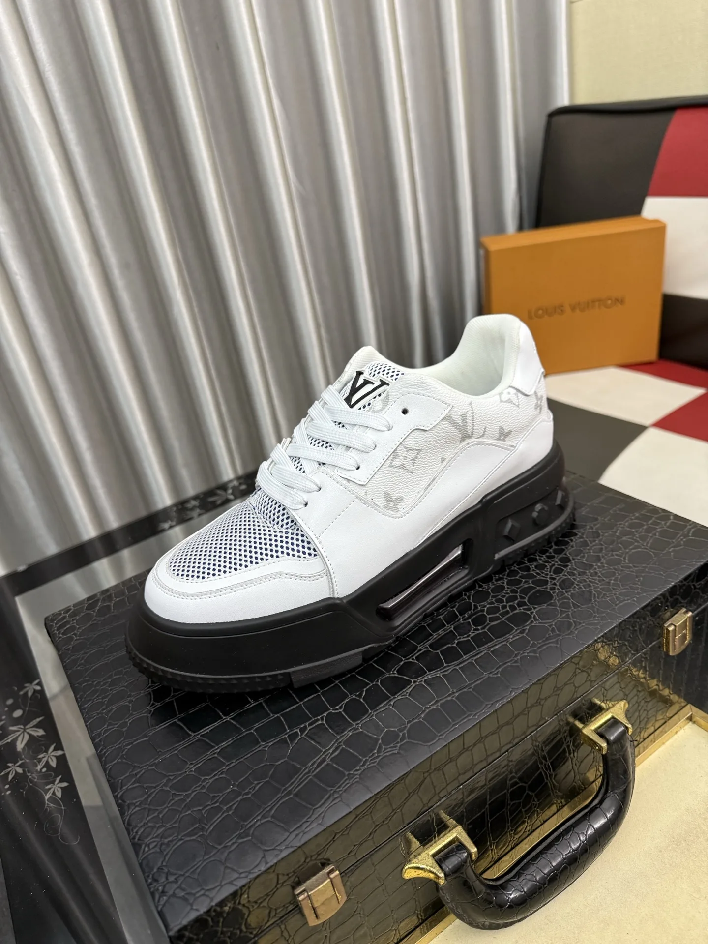 Louis Vuitton Casual Shoes