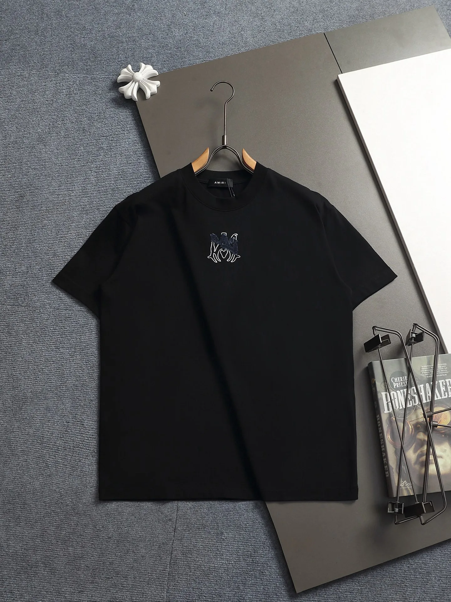 Ami Short Sleeves