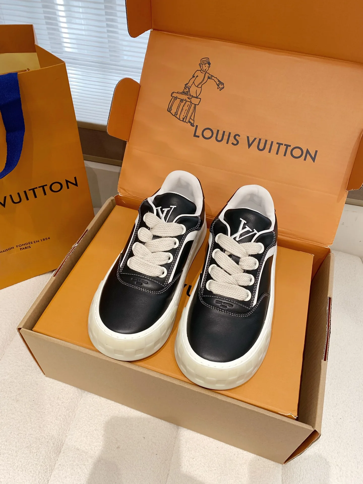 Louis Vuitton Casual Shoes