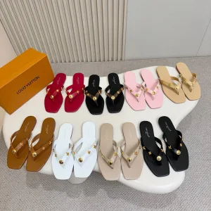 Louis Vuitton Slippers