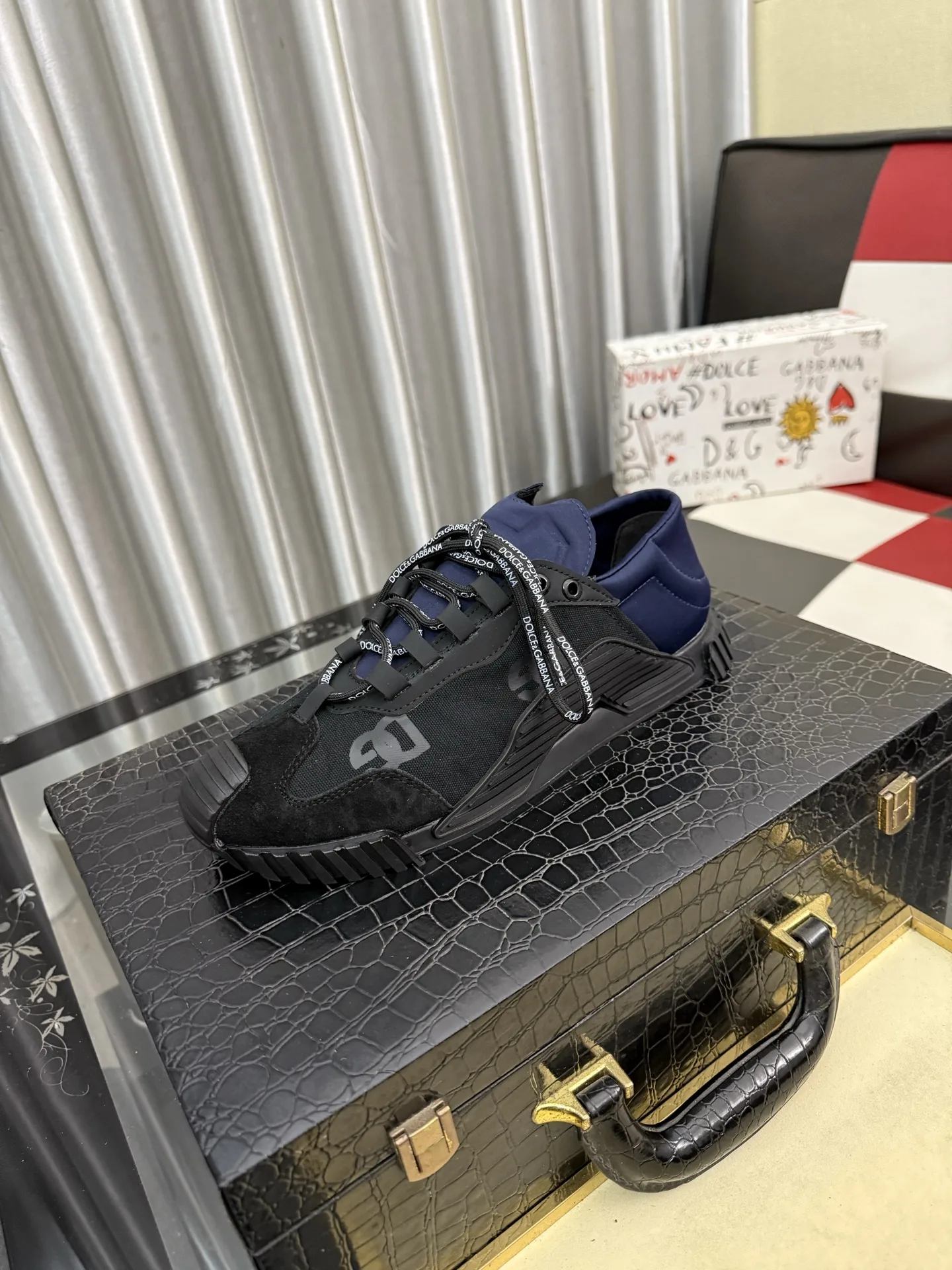 Dolce & Gabbana Casual Shoes
