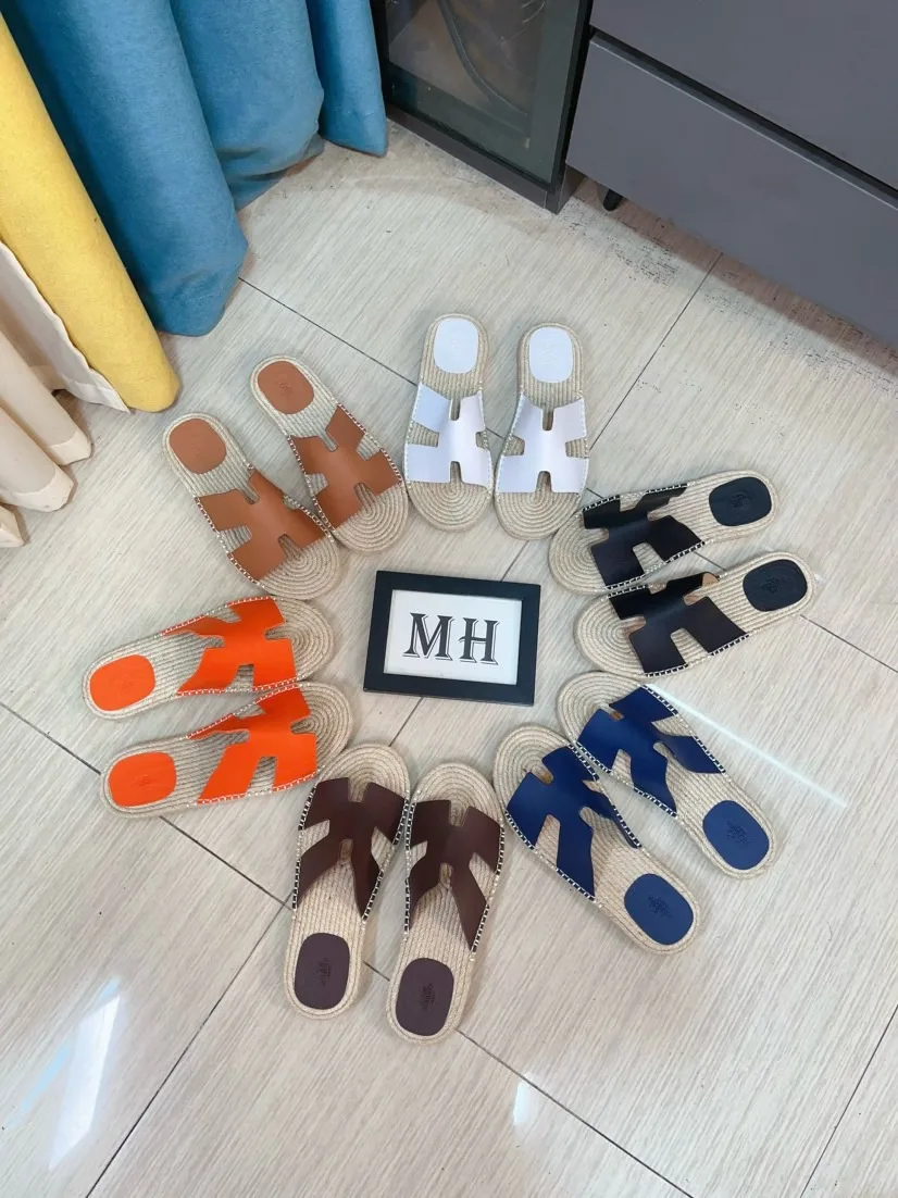 Hermès Slippers