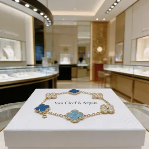 Van Cleef & Arpels Bracelet