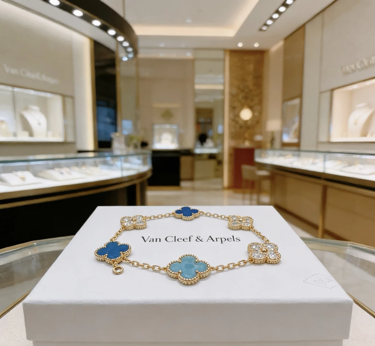 Van Cleef & Arpels Bracelet