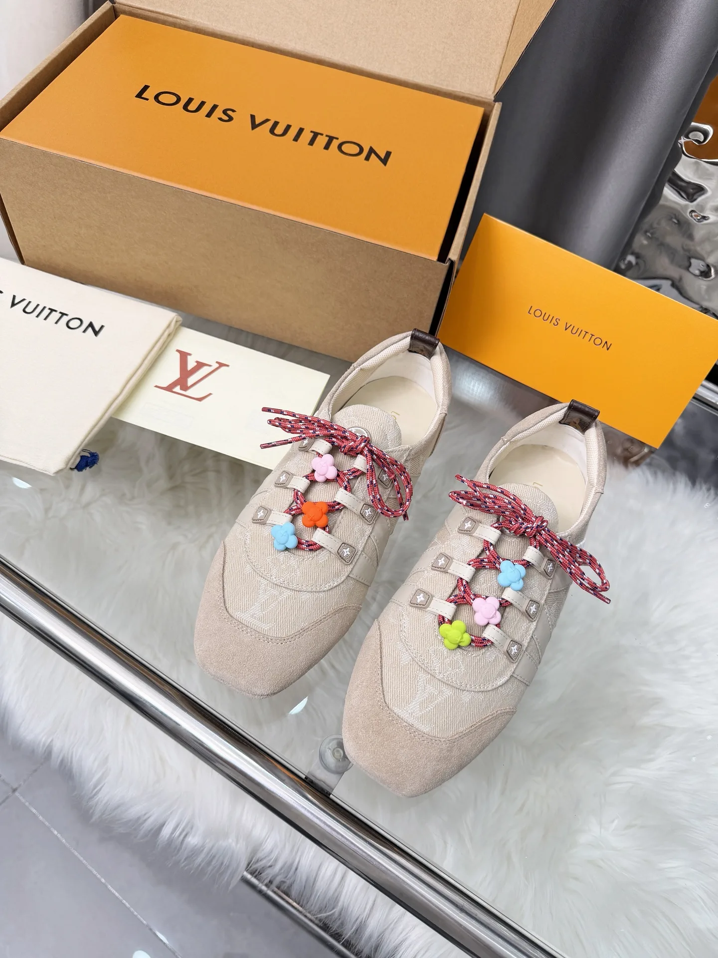 Louis Vuitton Sneakers