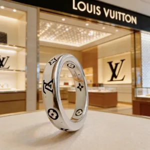 Louis Vuitton Necklace