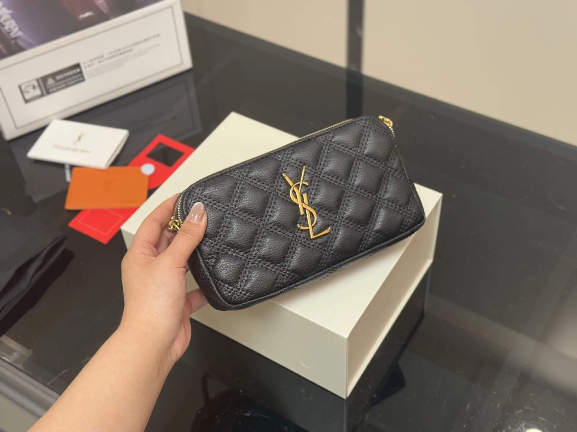 Saint Laurent Clutch