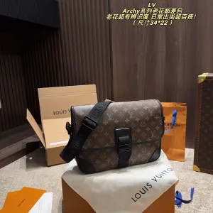 Louis Vuitton Messenger Bag