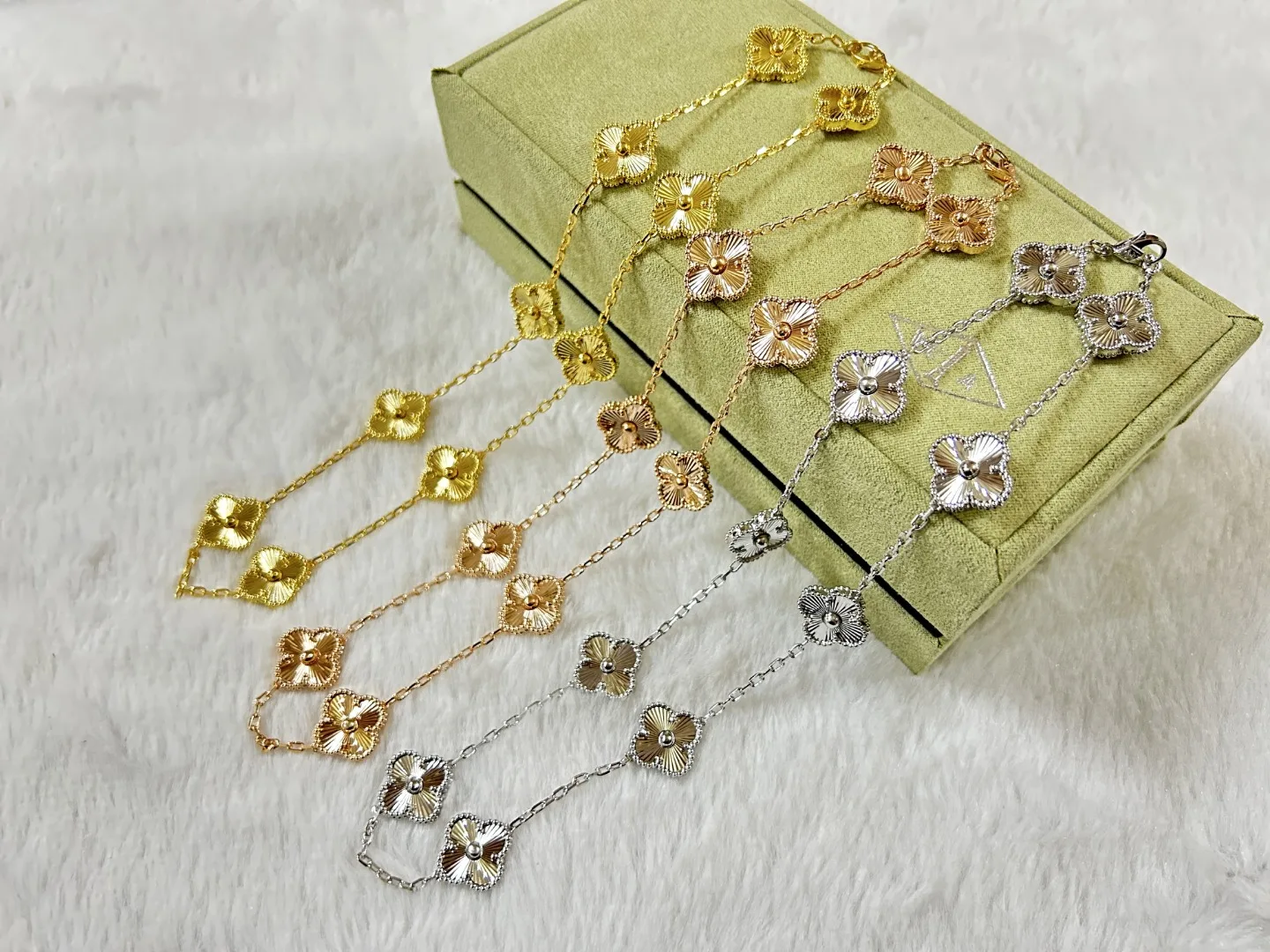 Van Cleef & Arpels Necklace