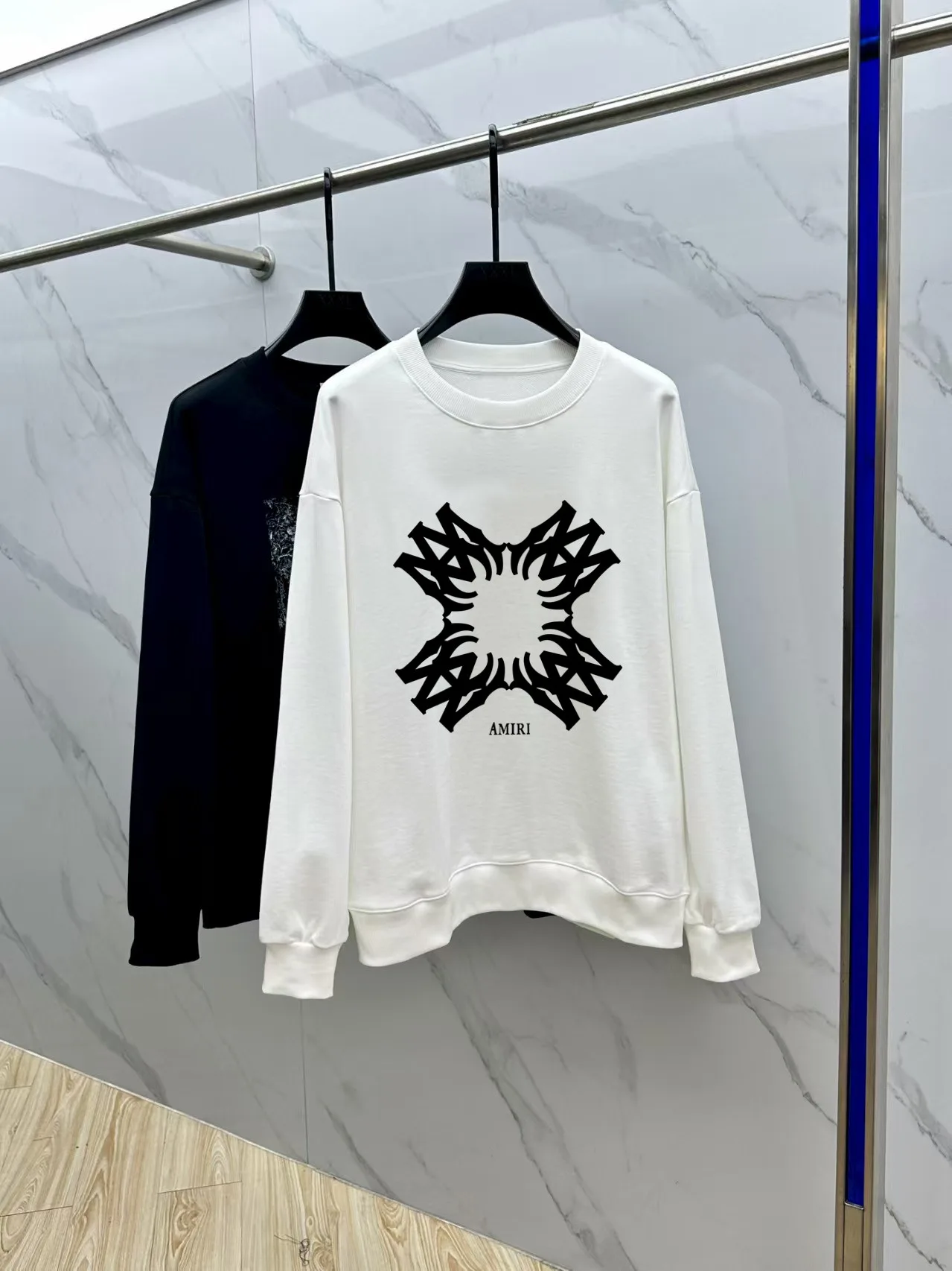 Ami Long Sleeves